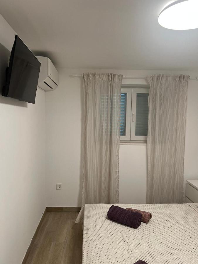 Lady Di Apartment *