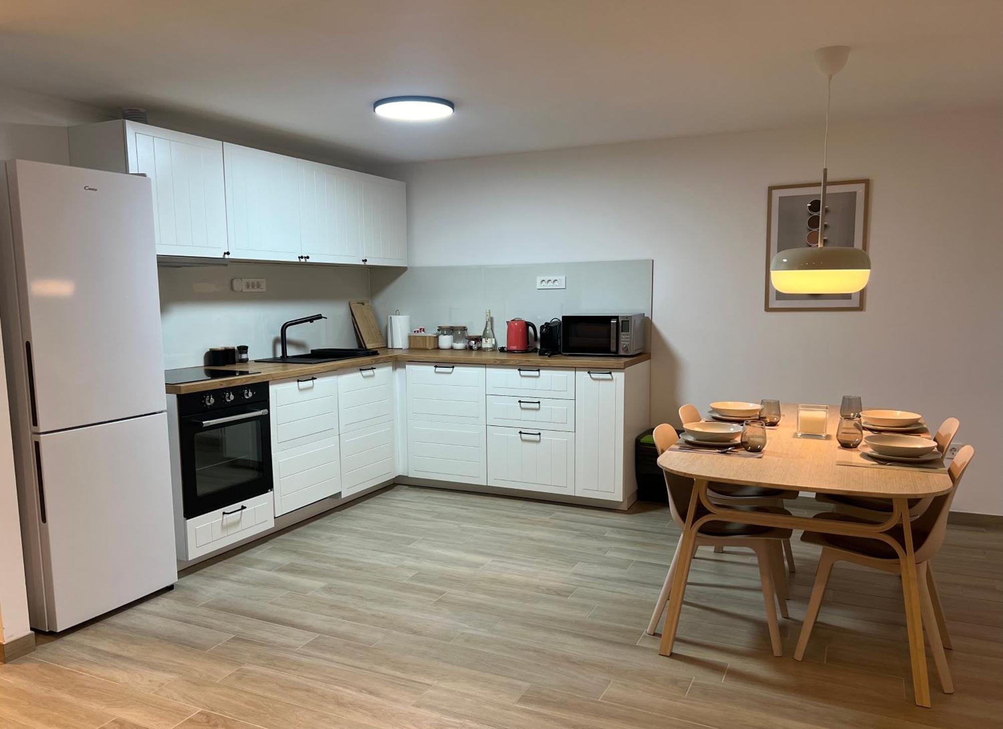 Lady Di Apartment Makarska